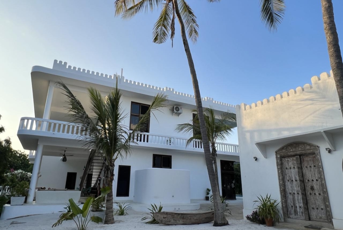 Spindrift Beach Villa Malindi