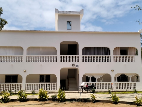“Watamu short-stay 2-bedroom furnished apartment near Turtle Bay – master en-suite, WIFI, sleeps 4”