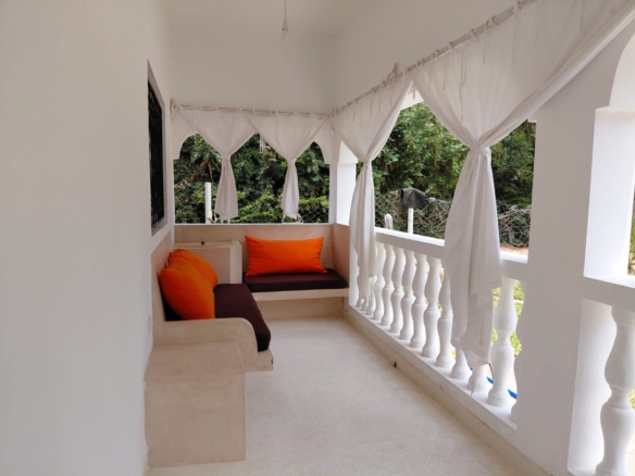 “Watamu short-stay 2-bedroom furnished apartment near Turtle Bay – master en-suite, WIFI, sleeps 4”