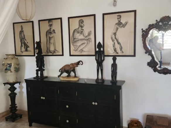 4-bedroom villa for sale on 1 acre; villa with pool for sale; fully furnished villa; one acre property; exclusive neighbourhood villa; Mkaazi real estate