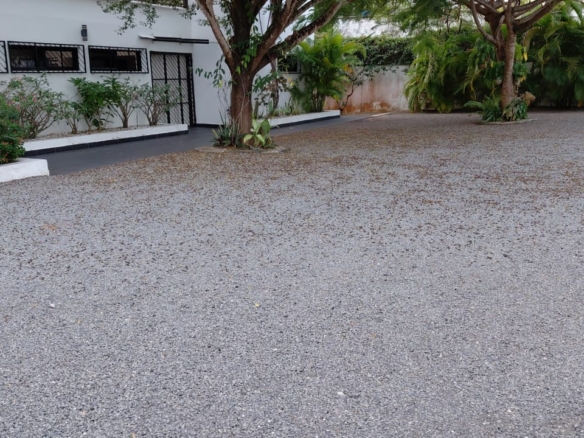 Luxury U-Shaped 4-Bedroom Home in Watamu | ½ Acre, Infinity Pool, 5-Car Garage & Private Garden – KES 42M