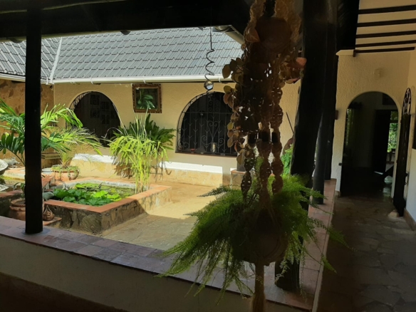 Malindi villa for sale, Ngala Road property, Mtangani real estate, freehold villa Malindi, Malindi luxury homes, Malindi property 35M, tropical villa Malindi, Mkaazi Real Estate