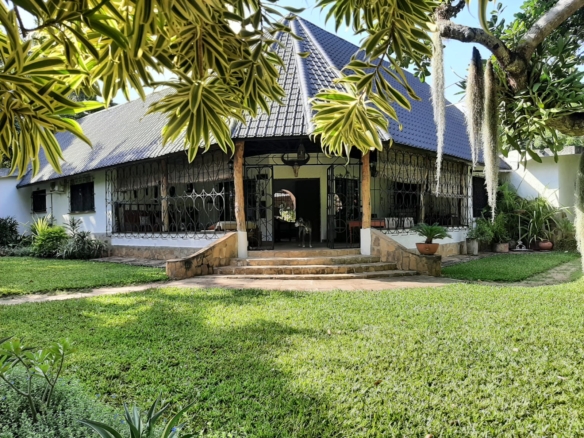 Malindi villa for sale, Ngala Road property, Mtangani real estate, freehold villa Malindi, Malindi luxury homes, Malindi property 35M, tropical villa Malindi, Mkaazi Real Estate