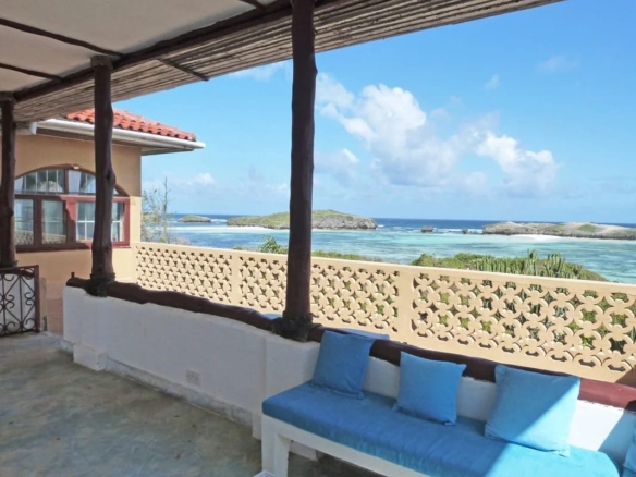 Beachfront 5br villa for sale in Watamu