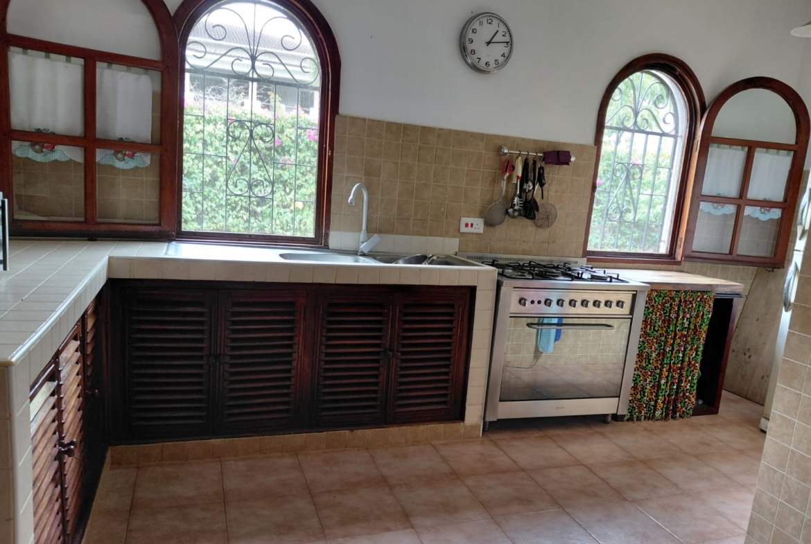 watamu-peponi-4bed-house-half-acre-near-beach-45m