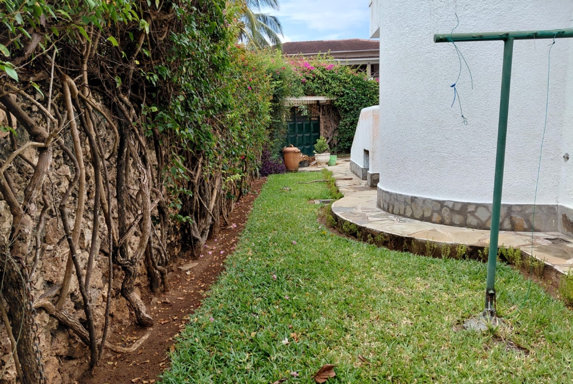 watamu-peponi-4bed-house-half-acre-near-beach-45m