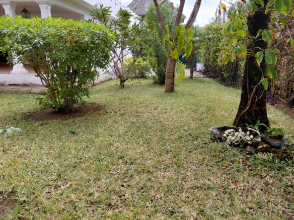 watamu-peponi-4bed-house-half-acre-near-beach-45m