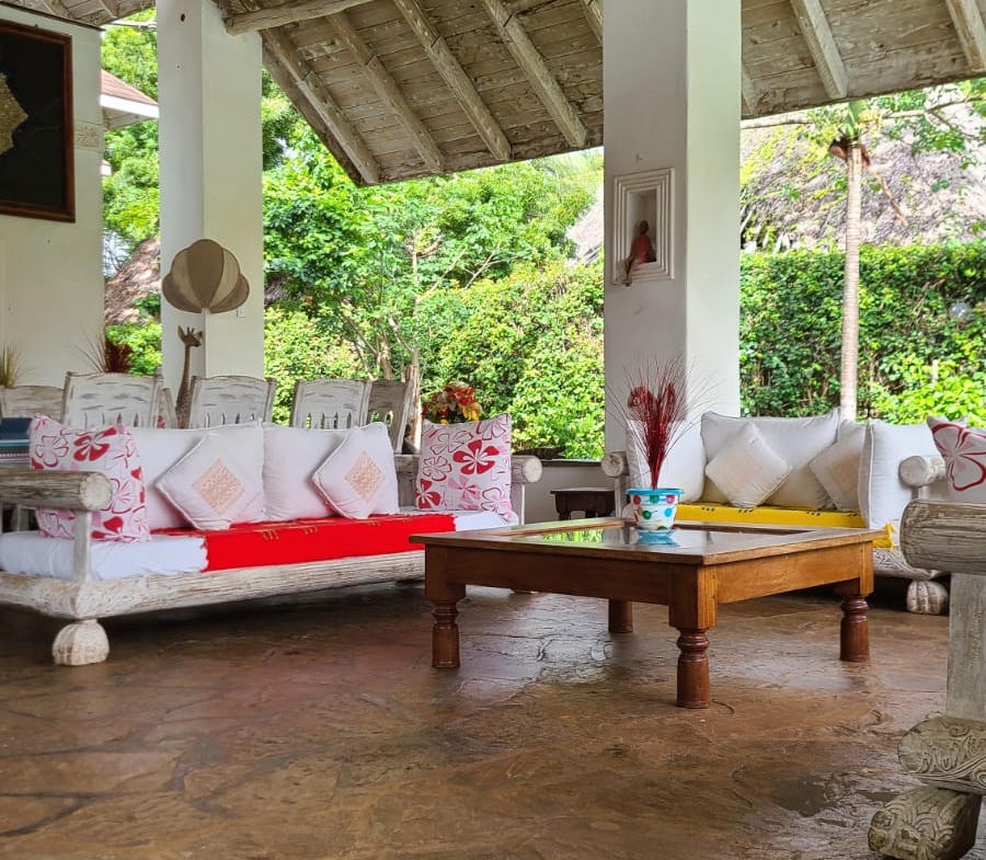 Exceptional short-stay villa for corporate retreats and private events. 5 ensuite bedrooms, pool, rooftop terrace and dedicated in-house chef. Contact Mkaazi Real Estate for packages and viewings.