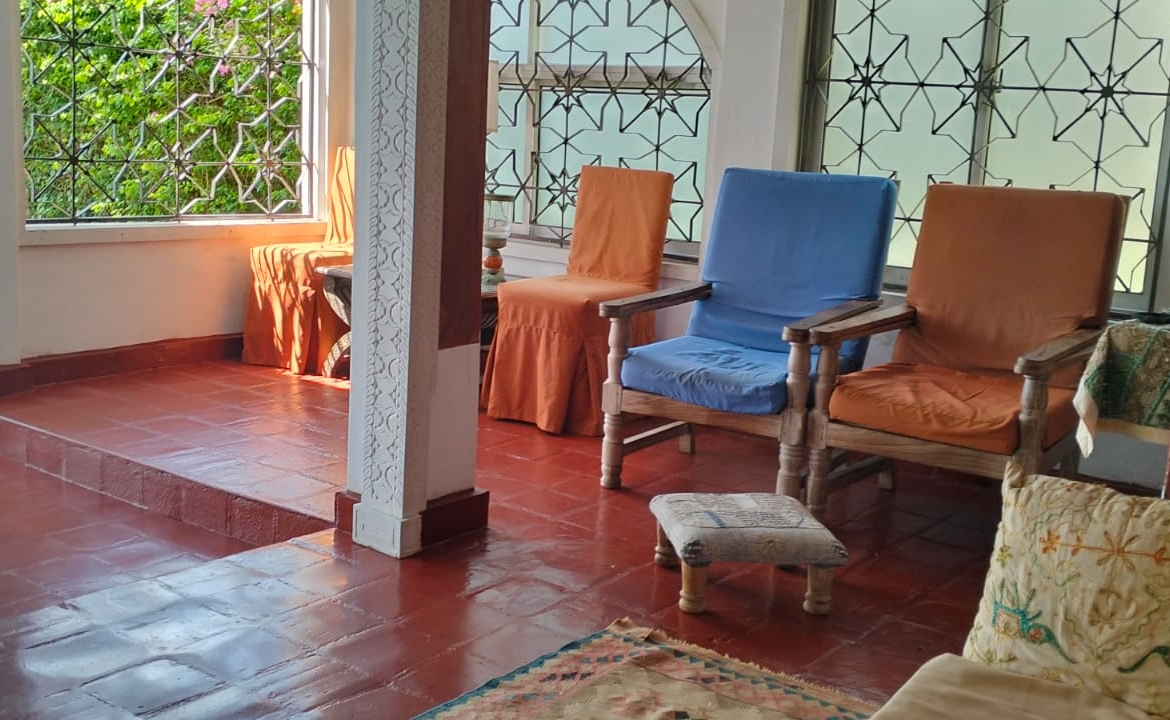 For Sale: Furnished 4BR Moroccan-style beachfront villa on Silversands Beach, Malindi. Ocean-view Jacuzzi, pool, DSQ, art-filled garden. USD 500K.