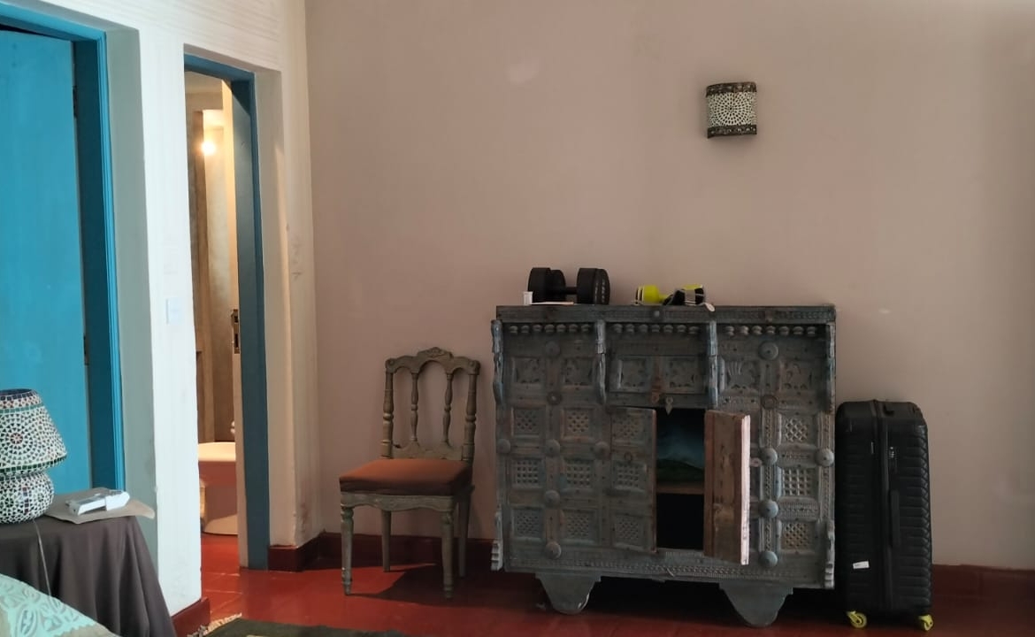 For Sale: Furnished 4BR Moroccan-style beachfront villa on Silversands Beach, Malindi. Ocean-view Jacuzzi, pool, DSQ, art-filled garden. USD 500K.
