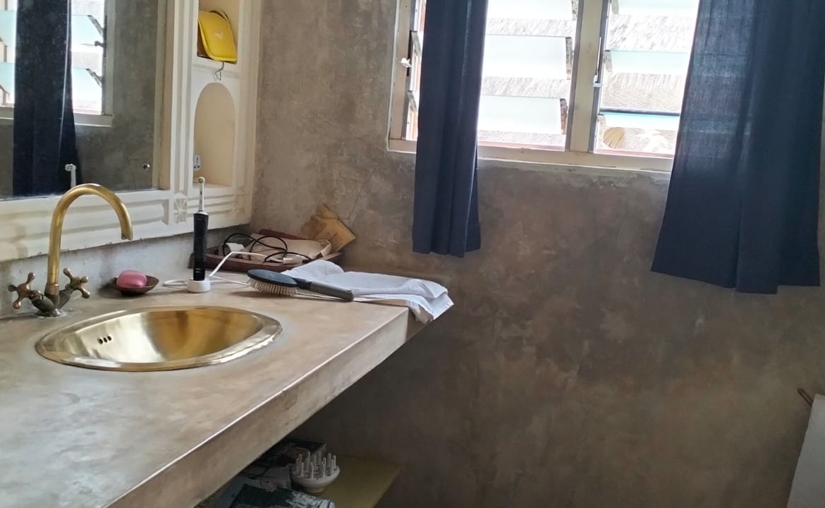 For Sale: Furnished 4BR Moroccan-style beachfront villa on Silversands Beach, Malindi. Ocean-view Jacuzzi, pool, DSQ, art-filled garden. USD 500K.