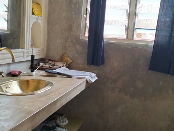 For Sale: Furnished 4BR Moroccan-style beachfront villa on Silversands Beach, Malindi. Ocean-view Jacuzzi, pool, DSQ, art-filled garden. USD 500K.