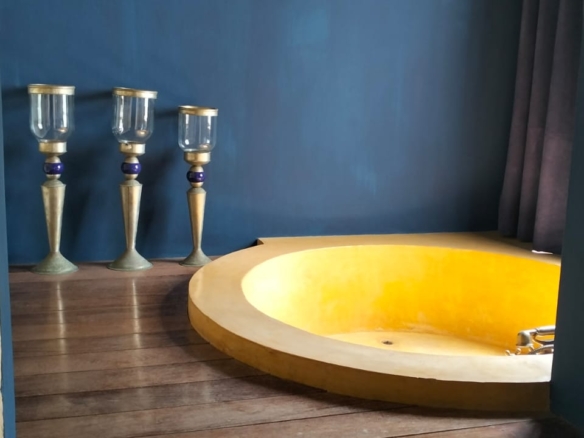 For Sale: Furnished 4BR Moroccan-style beachfront villa on Silversands Beach, Malindi. Ocean-view Jacuzzi, pool, DSQ, art-filled garden. USD 500K.