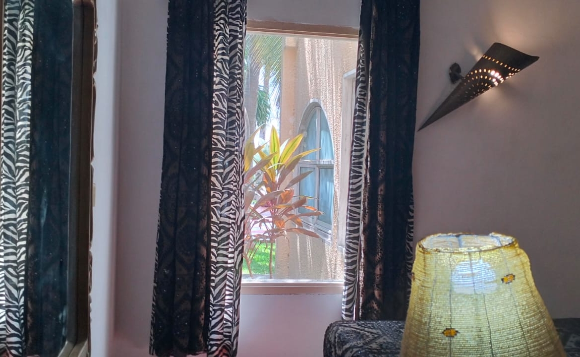 For Sale: Furnished 4BR Moroccan-style beachfront villa on Silversands Beach, Malindi. Ocean-view Jacuzzi, pool, DSQ, art-filled garden. USD 500K.