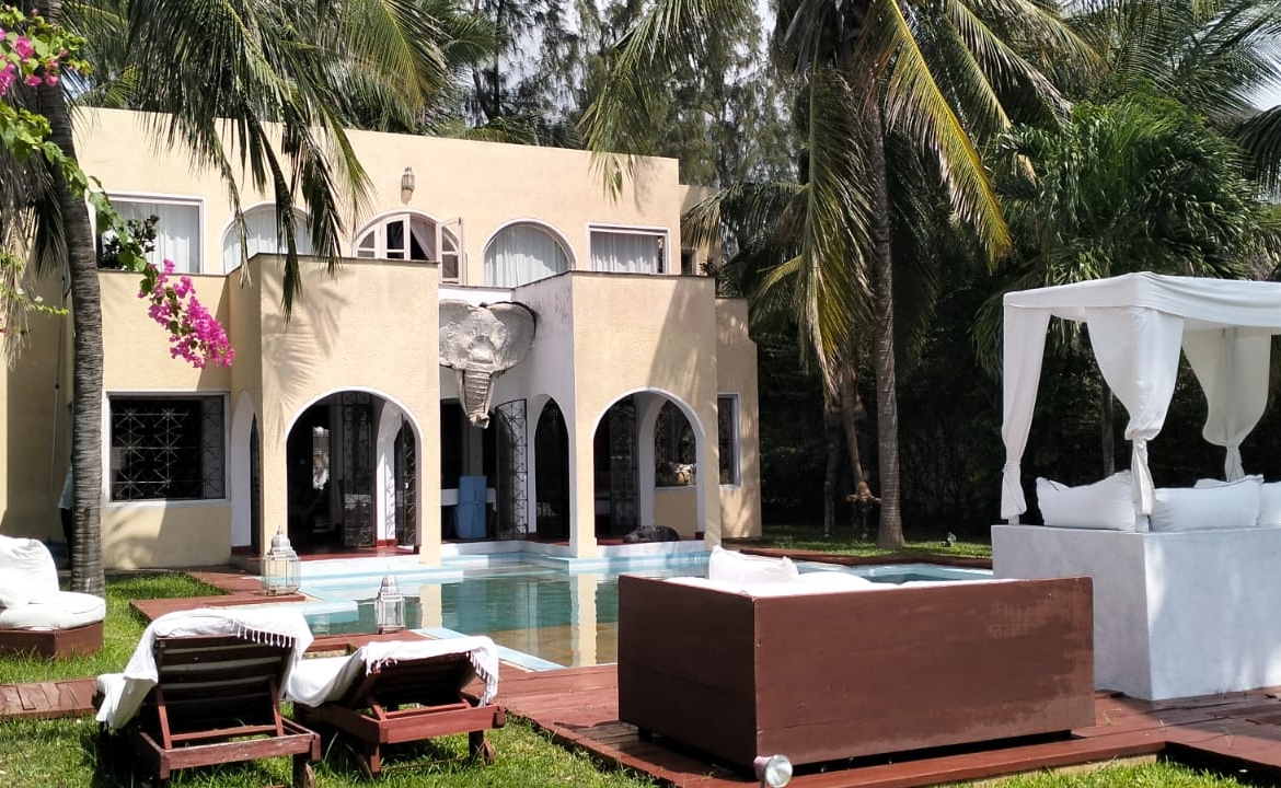 For Sale: Furnished 4BR Moroccan-style beachfront villa on Silversands Beach, Malindi. Ocean-view Jacuzzi, pool, DSQ, art-filled garden. USD 500K.