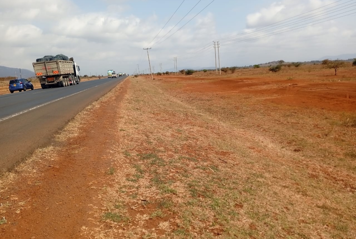 909 Acres for sale in Sultan hamud