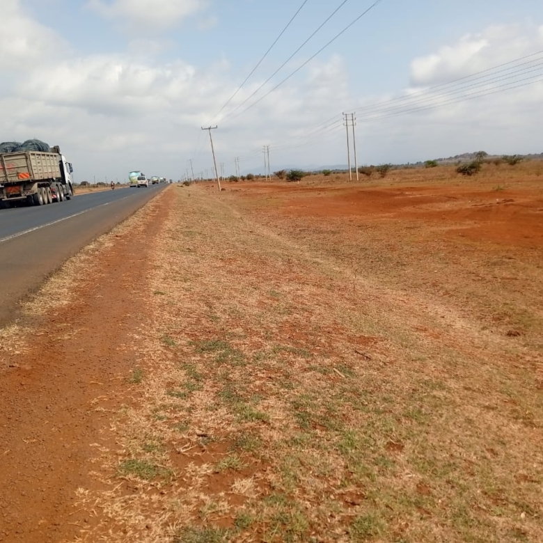 909 Acres for sale in Sultan hamud