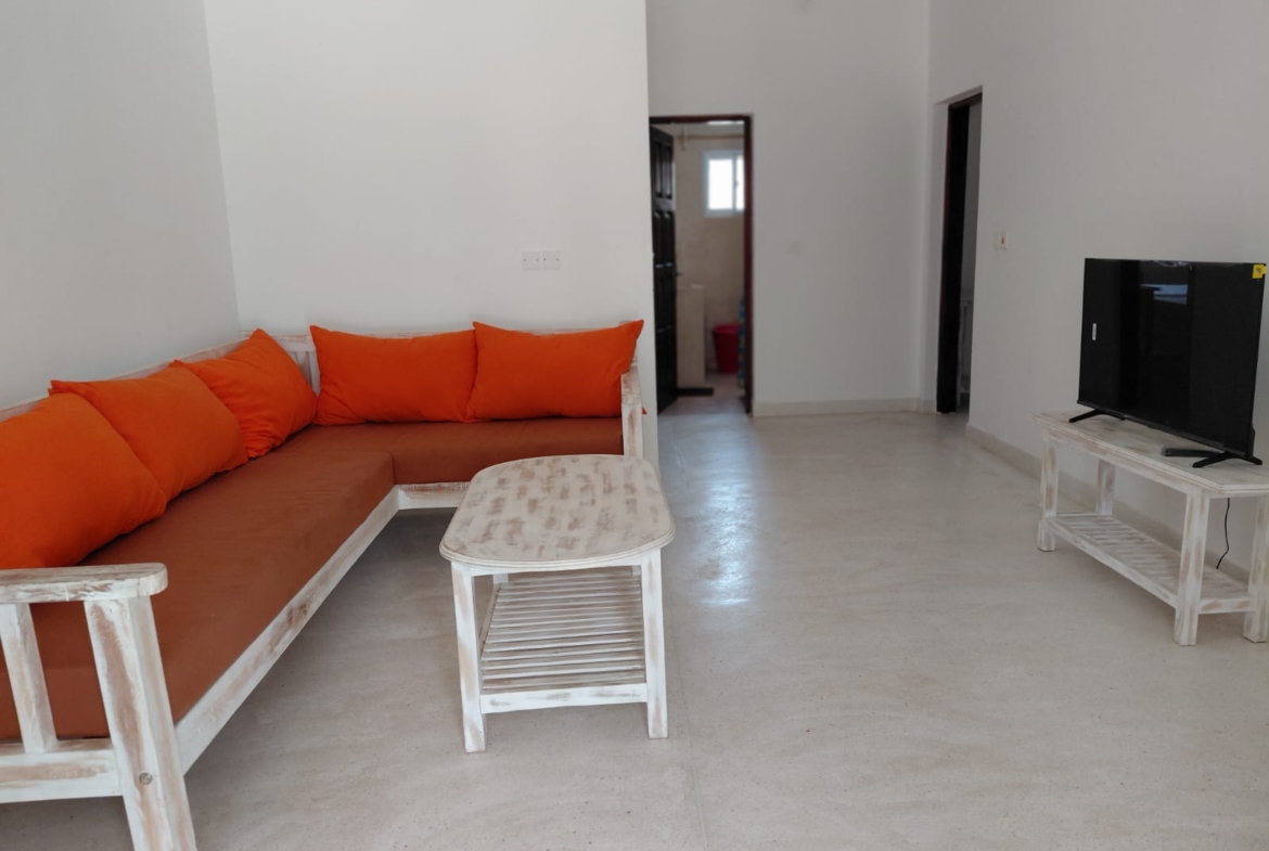 “Watamu short-stay 2-bedroom furnished apartment near Turtle Bay – master en-suite, WIFI, sleeps 4”
