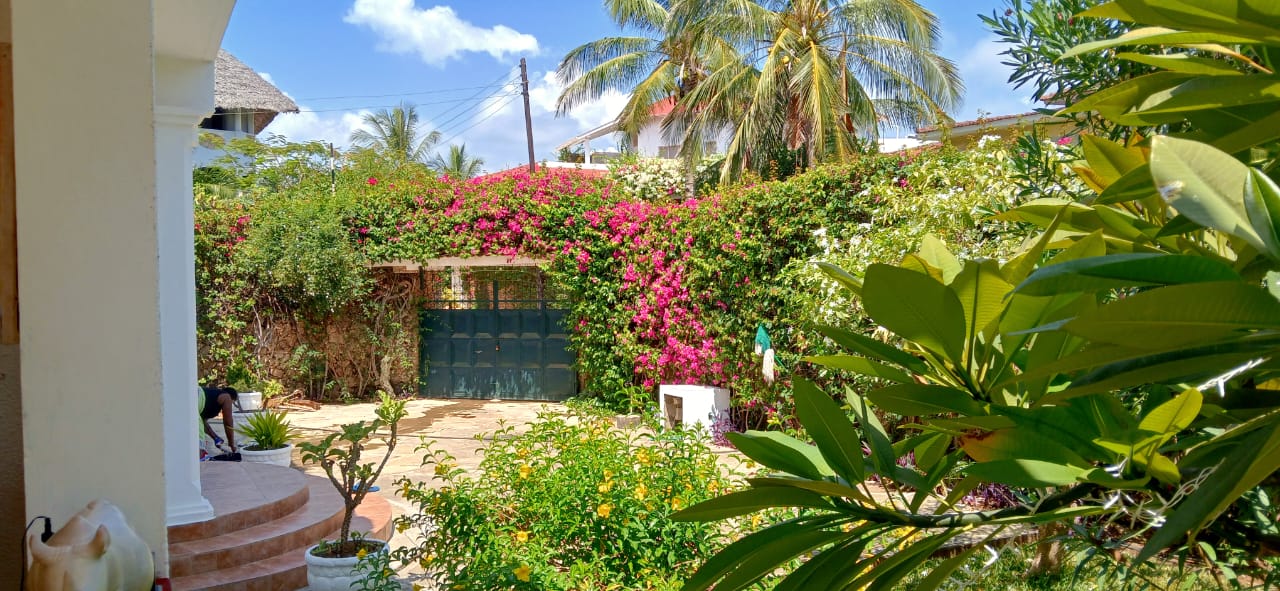 Watamu, Peponi 4bed-house-half-acre-near-beach for sale