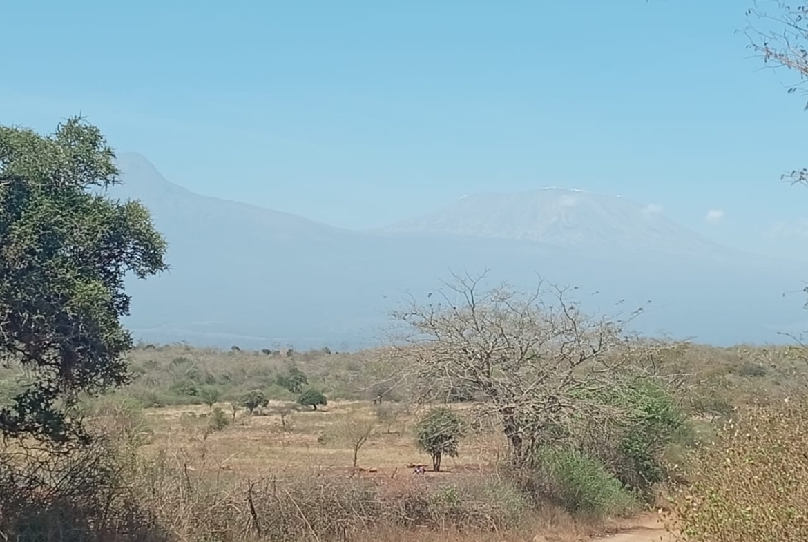 Land for sale Entarara Rombo Loitokitok, Kilimanjaro land Kenya, Loitokitok investment property, farmland for sale Kenya, eco-lodge land Kilimanjaro, Mkaazi Real Estate