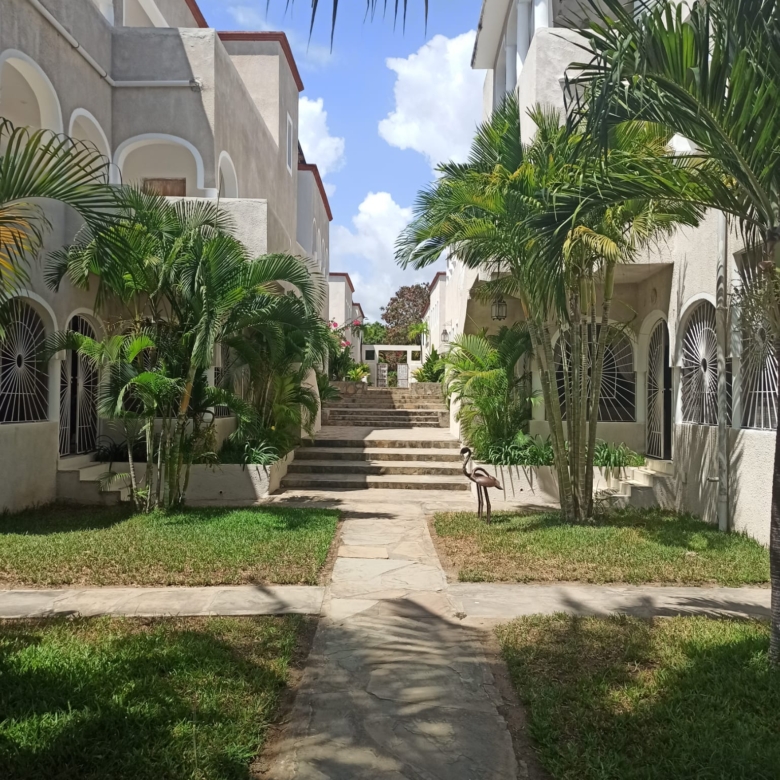 Luxury 2-bedroom apartment directly on Casuarina Beach, Malindi Kenya