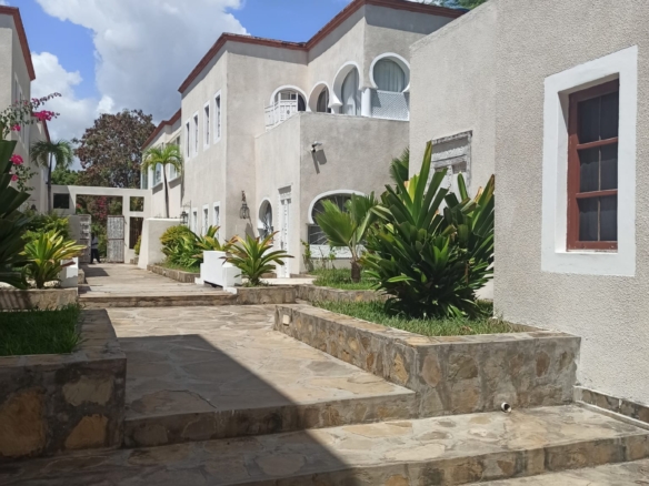 Luxury 2-bedroom apartment directly on Casuarina Beach, Malindi Kenya