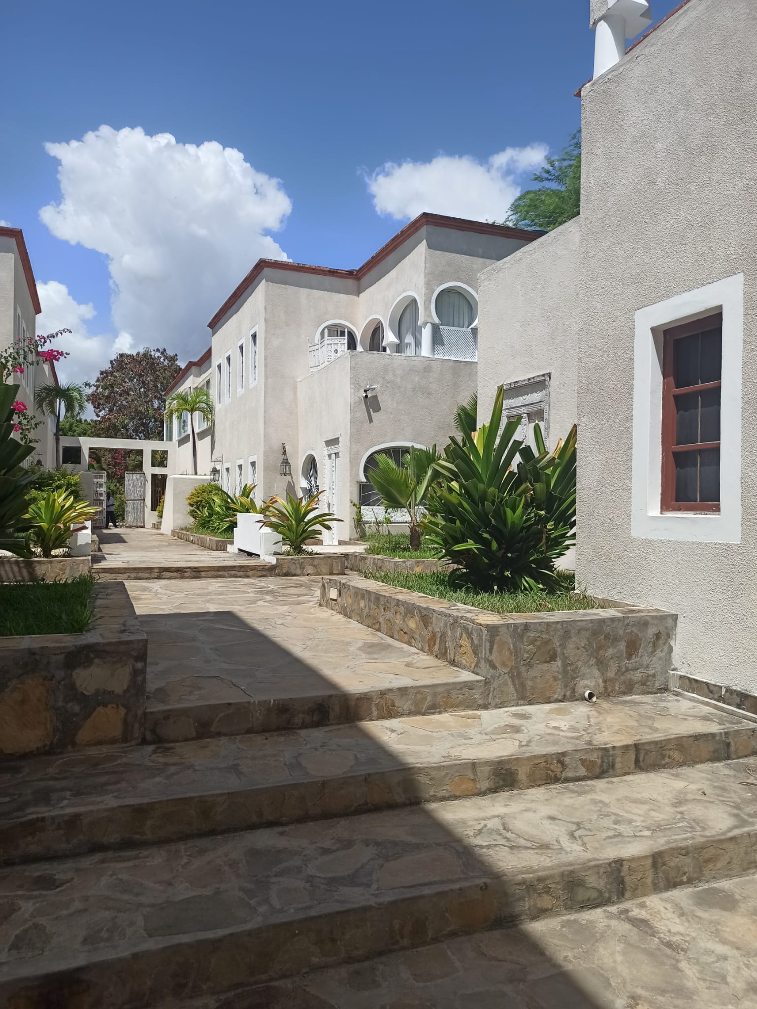 Luxury 2-bedroom apartment directly on Casuarina Beach, Malindi Kenya