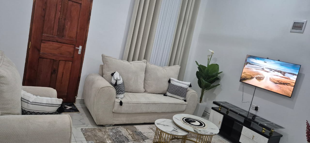 Stay in comfort at our fully furnished 2-bedroom apartment in Malindi, perfect for short stays, work trips, or vacations. Includes Wi-Fi, Smart TV, kitchen, security, and beach access nearby. From KSh 7,500 per night.