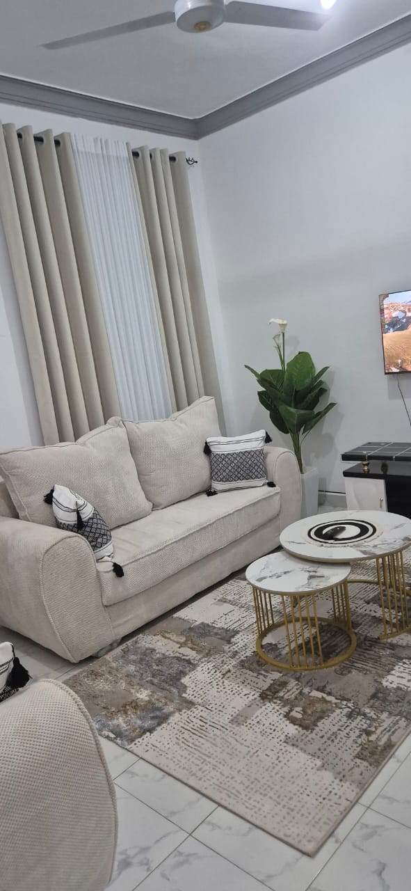 Stay in comfort at our fully furnished 2-bedroom apartment in Malindi, perfect for short stays, work trips, or vacations. Includes Wi-Fi, Smart TV, kitchen, security, and beach access nearby. From KSh 7,500 per night.