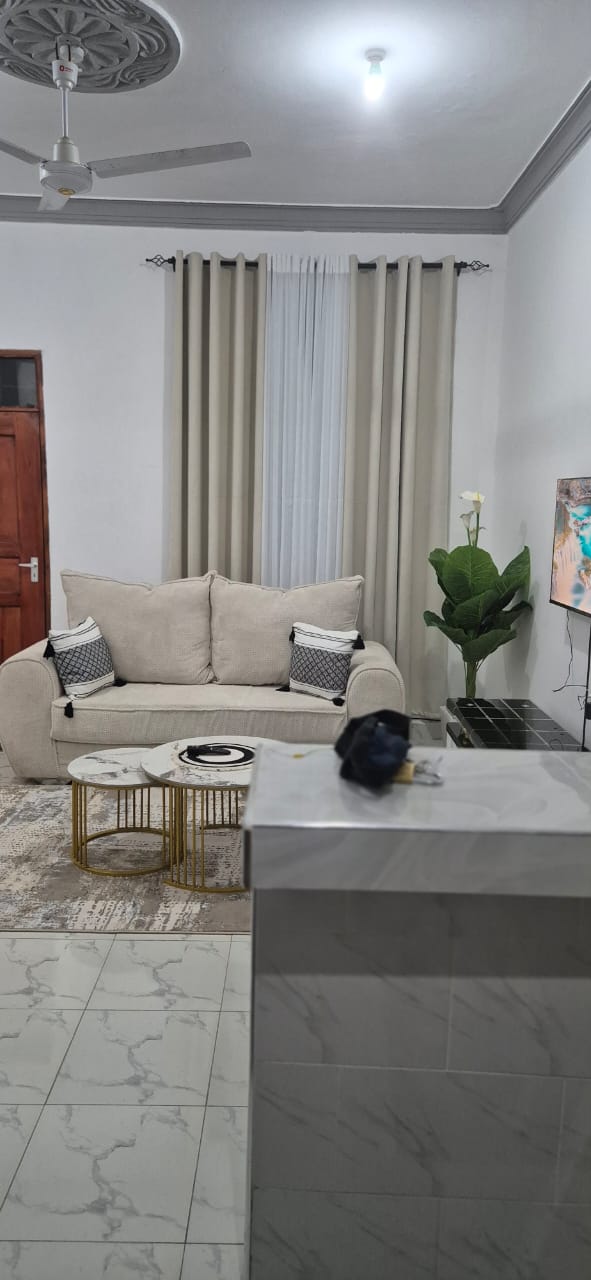 Stay in comfort at our fully furnished 2-bedroom apartment in Malindi, perfect for short stays, work trips, or vacations. Includes Wi-Fi, Smart TV, kitchen, security, and beach access nearby. From KSh 7,500 per night.