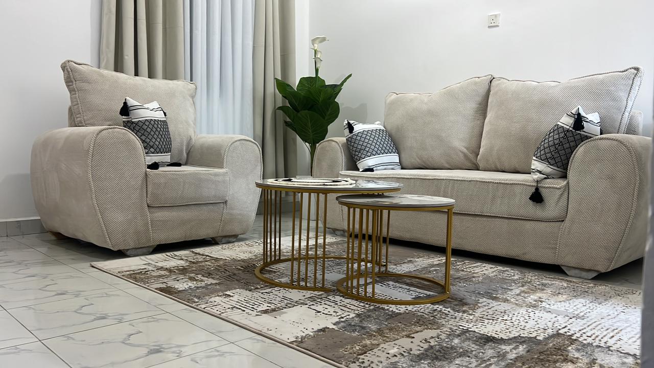 Stay in comfort at our fully furnished 2-bedroom apartment in Malindi, perfect for short stays, work trips, or vacations. Includes Wi-Fi, Smart TV, kitchen, security, and beach access nearby. From KSh 7,500 per night.