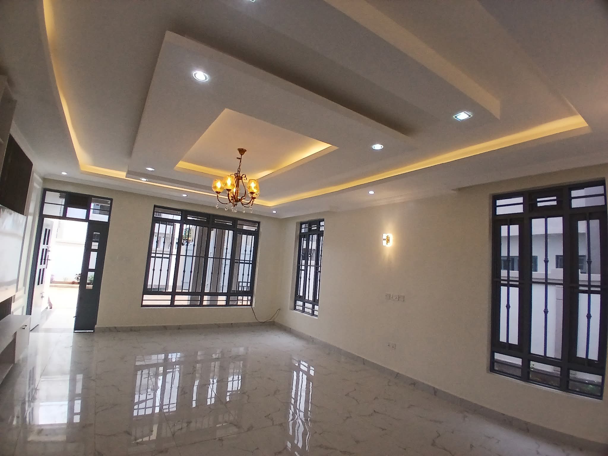 Executive 4-bedroom all-en-suite mansion for sale in Ruiru Mugutha. Gated community of 6 units, 40/80 plot, smart lighting, fitted kitchen, DSQ, and solar heating. Only 3.5 km from Thika Road. Asking KSh 22M.