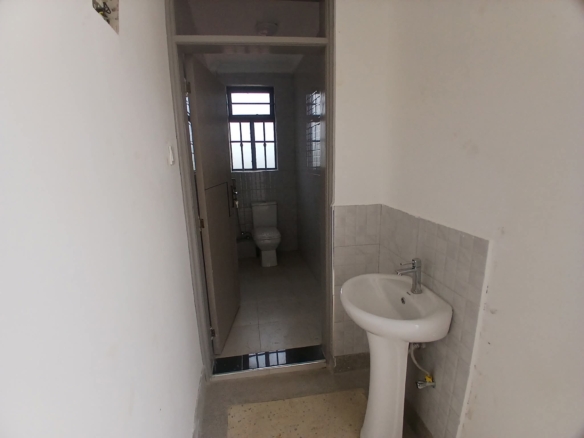 Executive 4-bedroom all-en-suite mansion for sale in Ruiru Mugutha. Gated community of 6 units, 40/80 plot, smart lighting, fitted kitchen, DSQ, and solar heating. Only 3.5 km from Thika Road. Asking KSh 22M.