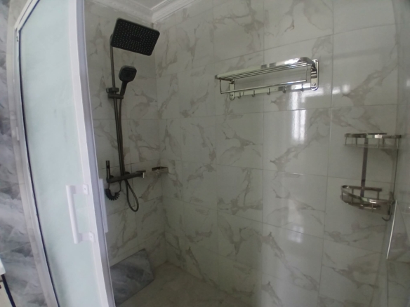 Executive 4-bedroom all-en-suite mansion for sale in Ruiru Mugutha. Gated community of 6 units, 40/80 plot, smart lighting, fitted kitchen, DSQ, and solar heating. Only 3.5 km from Thika Road. Asking KSh 22M.