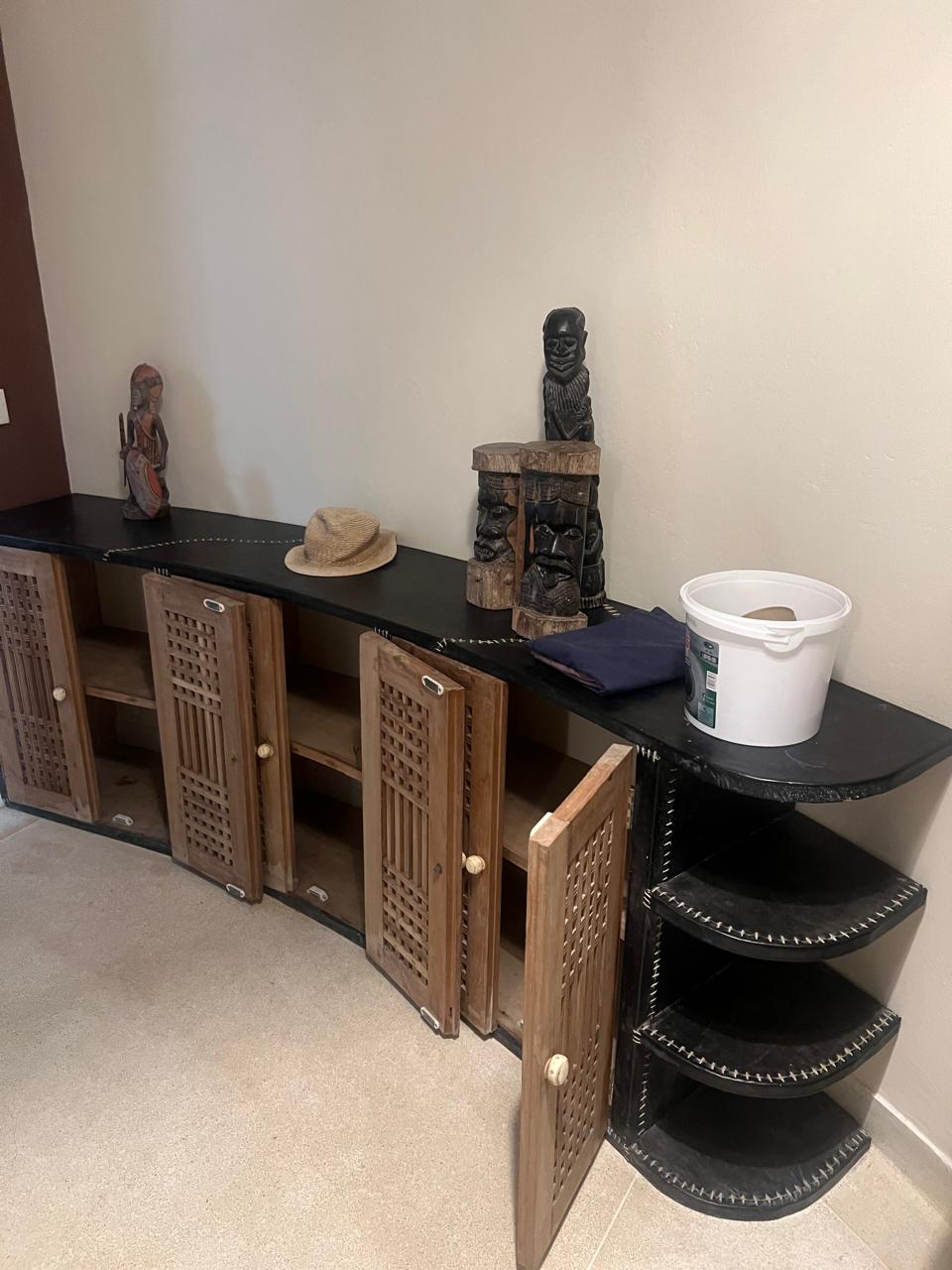 Prime 4-bedroom coastal home for sale in Kibokoni with a 2-bedroom guest suite earning USD 100 per night. Nearly half-acre plot, ideal for investors and families.