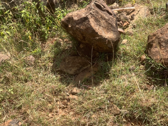 290 acres of land for sale in Rumuruti–Nanyuki with seasonal River Pesi flow. Ideal for agriculture, ranching, and investment. KSh 500,000 per acre