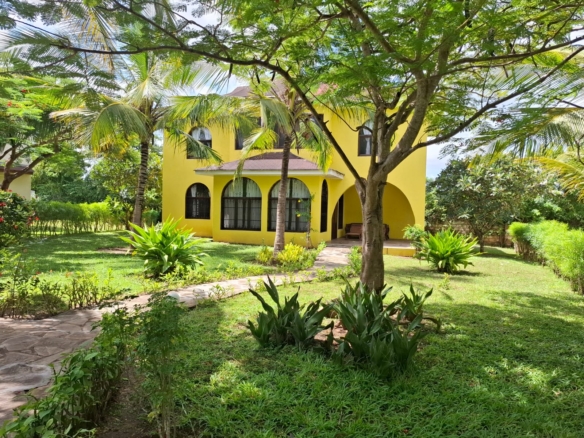 3br Villa for short stay in Malindi next to Galana Petrol station