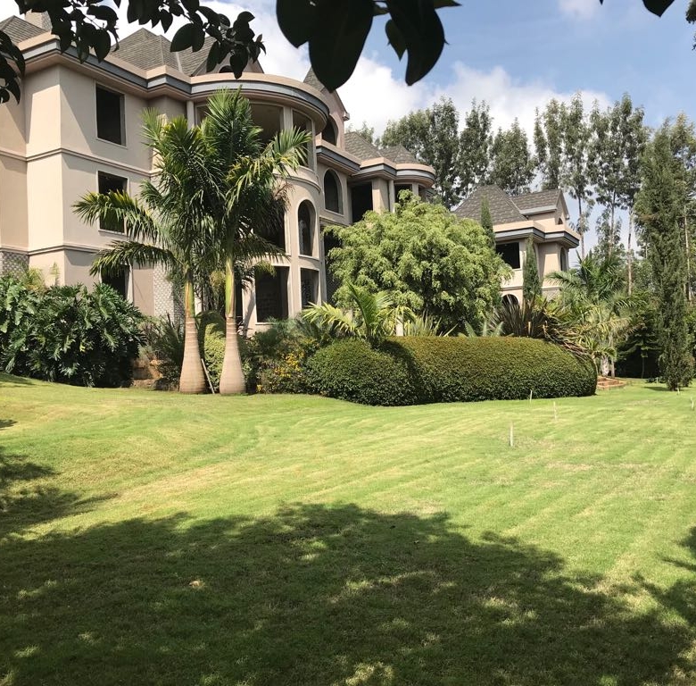 Hotel suites for sale in Nyeri Town on 1.5 acres, 86% complete. Ideal for investors seeking a near-ready hospitality project. Asking KSh 130M.