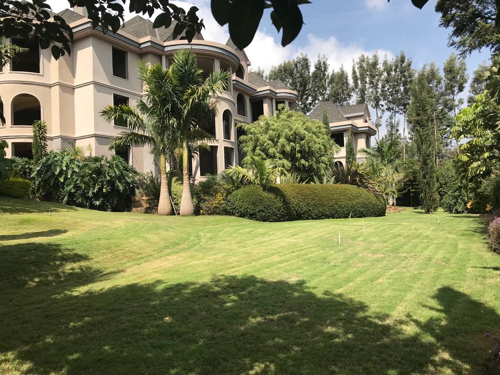 Hotel suites for sale in Nyeri Town on 1.5 acres, 86% complete. Ideal for investors seeking a near-ready hospitality project. Asking KSh 130M.