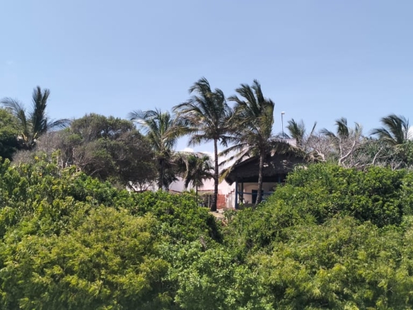 Beachfront Villa on 4.2 Acres for sale on Bofa Beach in Kilifi