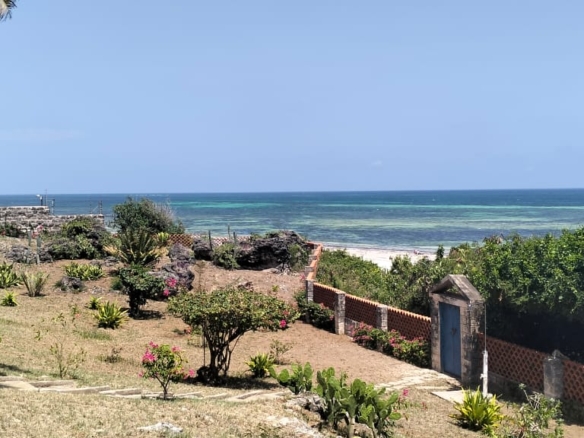 Beachfront Villa on 4.2 Acres for sale on Bofa Beach in Kilifi