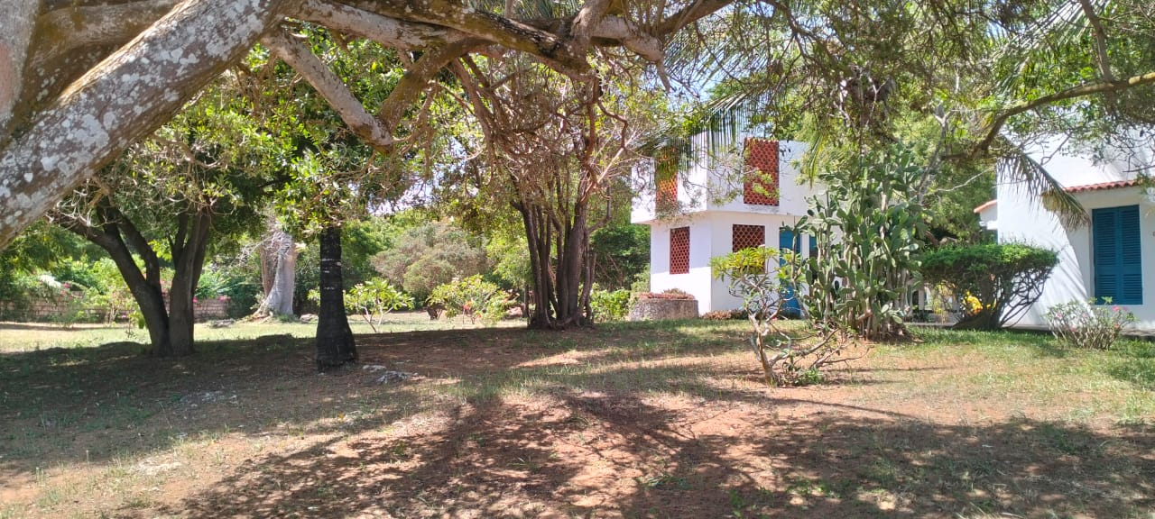 Beachfront Villa on 4.2 Acres for sale on Bofa Beach in Kilifi