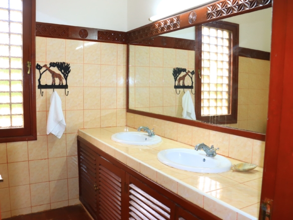 Beachfront Villa for shortstays in Malindi