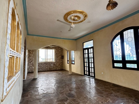 Modern 2-bedroom apartment for rent on Casuarina Road, Malindi. Prime location near Kilili Baharini, offering comfort, security, and convenience at KSh 30,000 monthly.