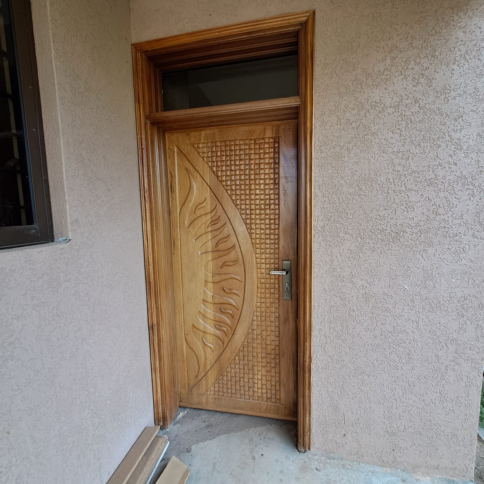 Luxury 5 bedroom all ensuite house with mahogany finishes, bamboo flooring, guest wing, and underground water tank in Baruti West, Nakuru by Mkaazi Real Estate LTD.