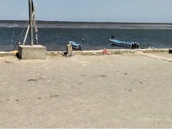 110 by 150 ft ocean view plot for sale in Lamu Town CBD ideal for residential or commercial development.