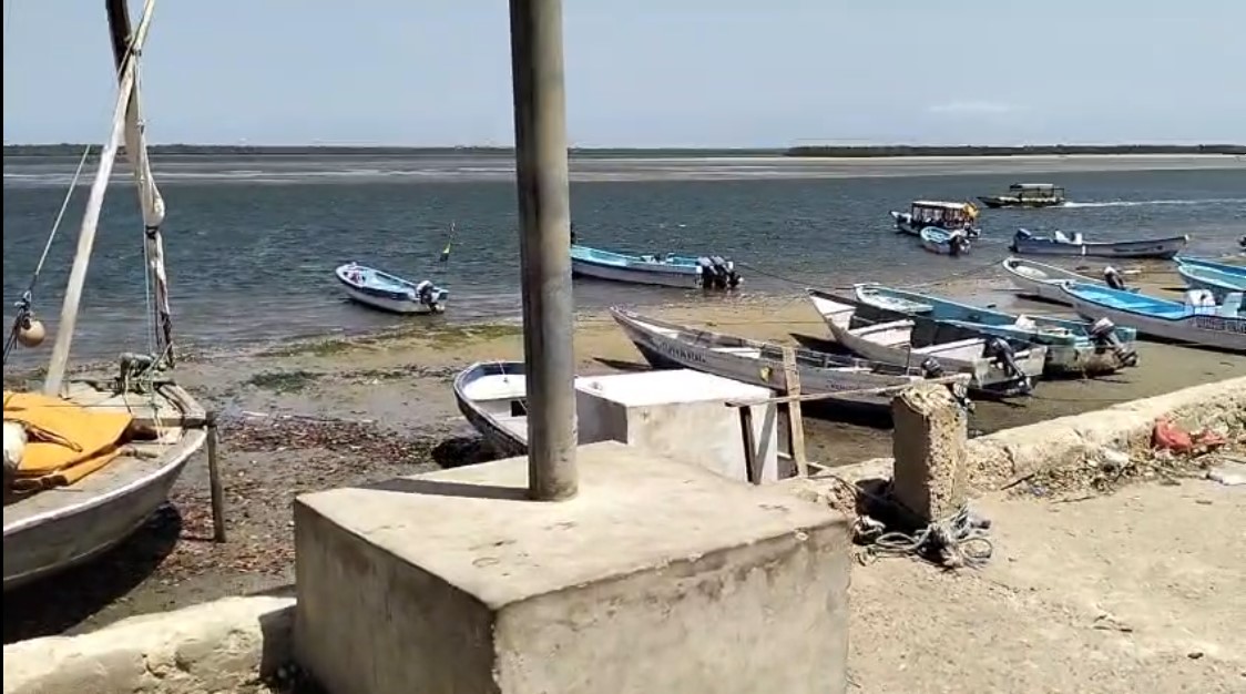 110 by 150 ft ocean view plot for sale in Lamu Town CBD ideal for residential or commercial development.