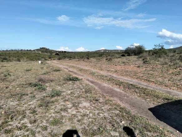 ¼ acre prime residential plot for sale in Lukenya, Machakos County, priced at Kshs 4 million, ideal for home construction or investment.