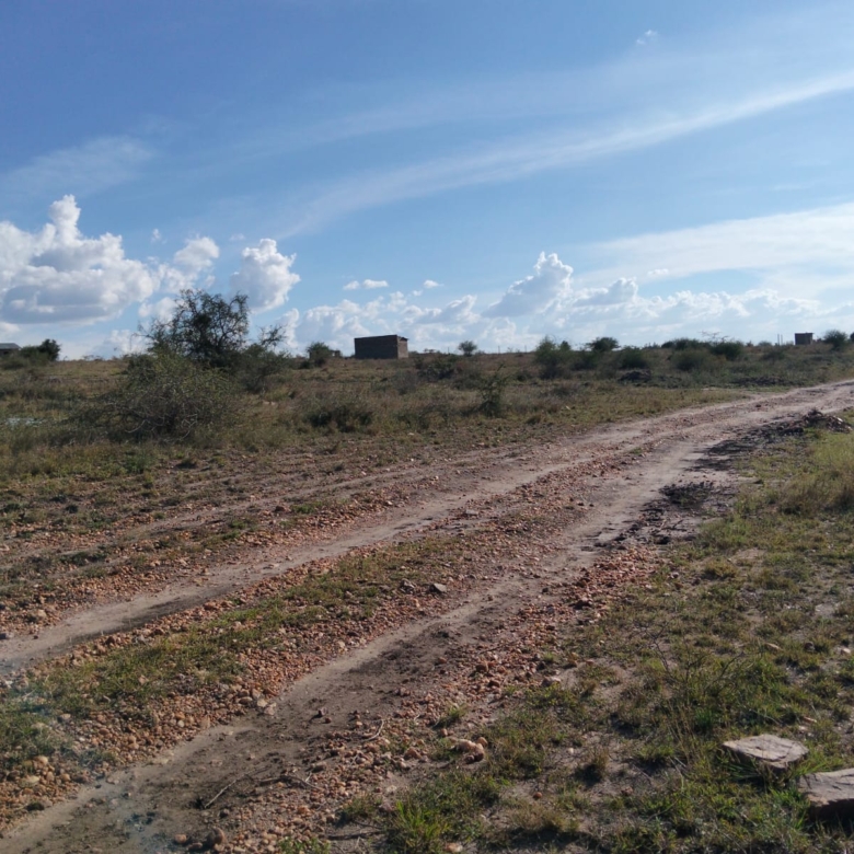 ¼ acre prime residential plot for sale in Lukenya, Machakos County, priced at Kshs 4 million, ideal for home construction or investment.