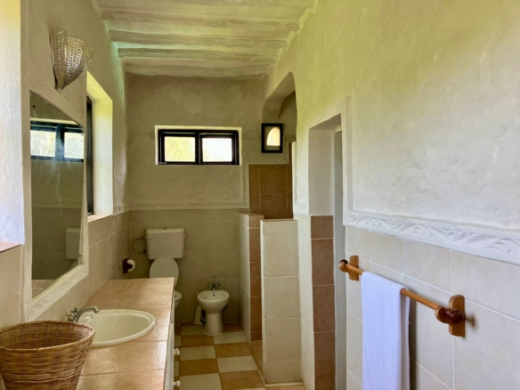 Sally Furnished Apartments Malindi